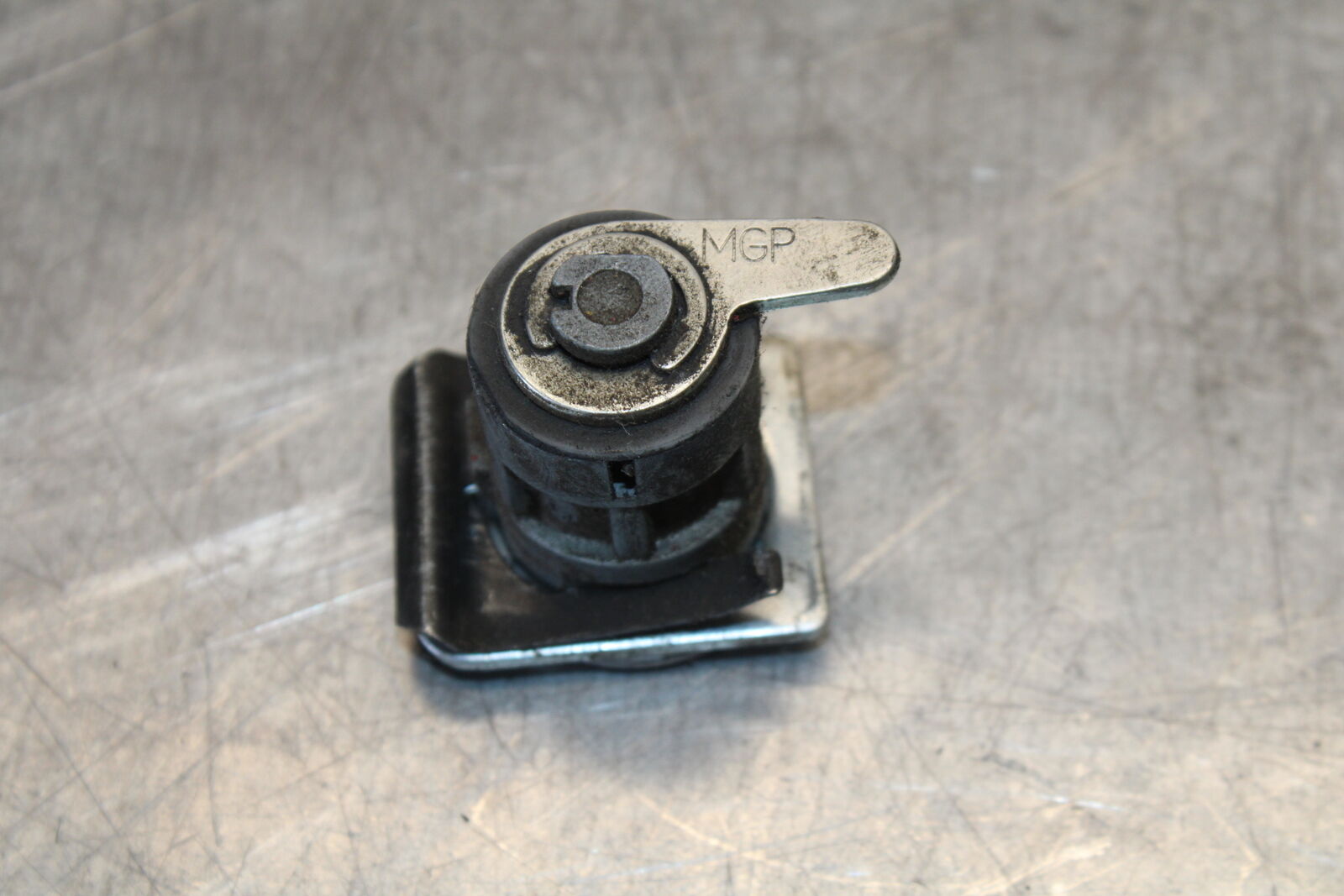 17-21 HONDA CBR1000RR SP IGNITION LOCK KEY SET W/ GAS CAP AND SEAT LOCK BB681