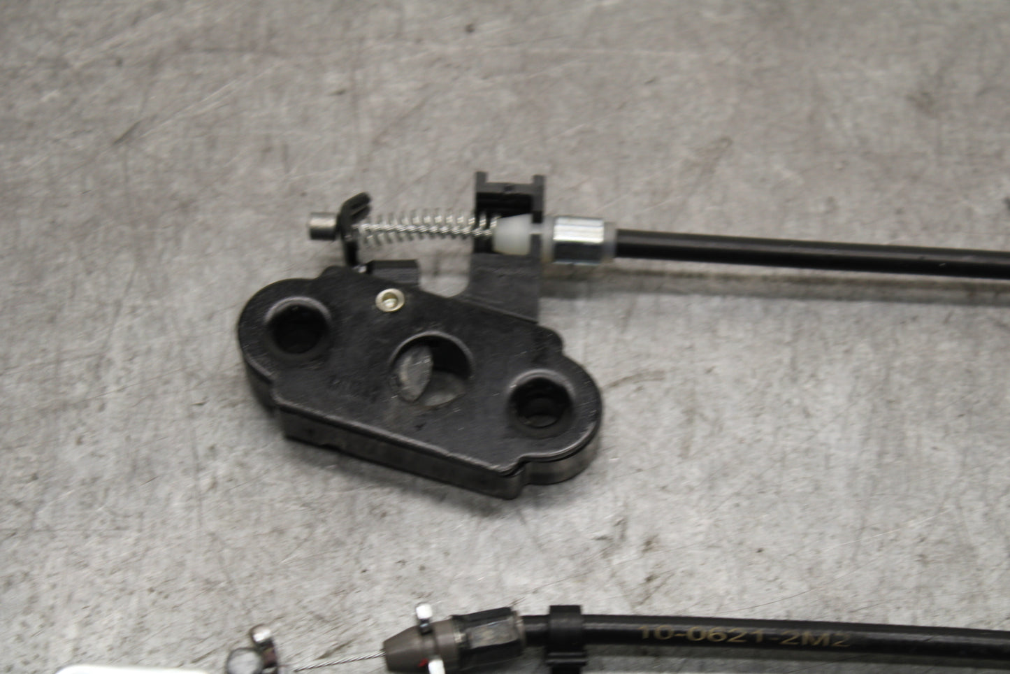 18-23 KAWASAKI NINJA 400 REAR & FRONT SEAT LATCH LOCK ASSEMBLY BB660