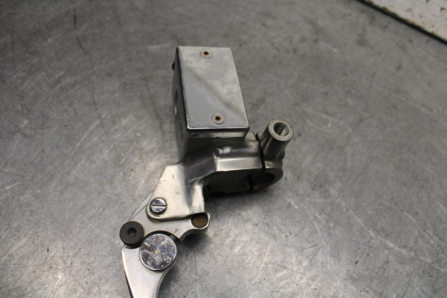 05-09 SUZUKI BOULEVARD C90 CLUTCH MASTER CYLINDER BB692