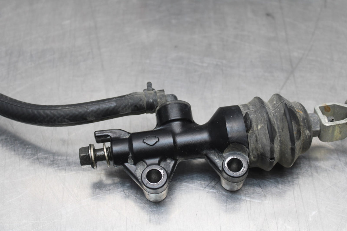 09 HARLEY-DAVIDSON SPORTSTER 1200 CUSTOM XL1200C REAR MASTER CYLINDER BB776