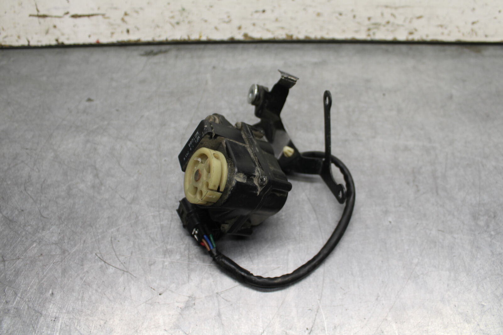 12-16 HONDA CBR1000RR EXHAUST VALVE SERVO MOTOR BB114