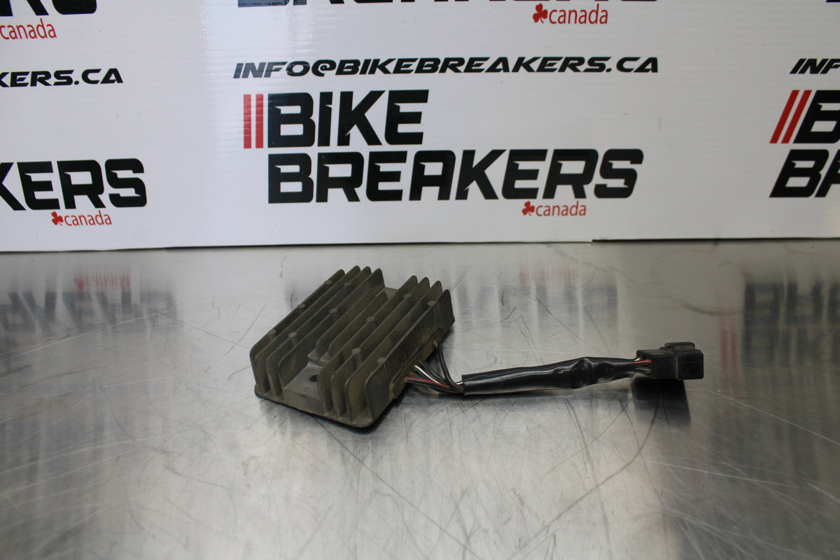 01-03 SUZUKI GSXR600 RECTIFIER VOLTAGE REGULATOR  BB145