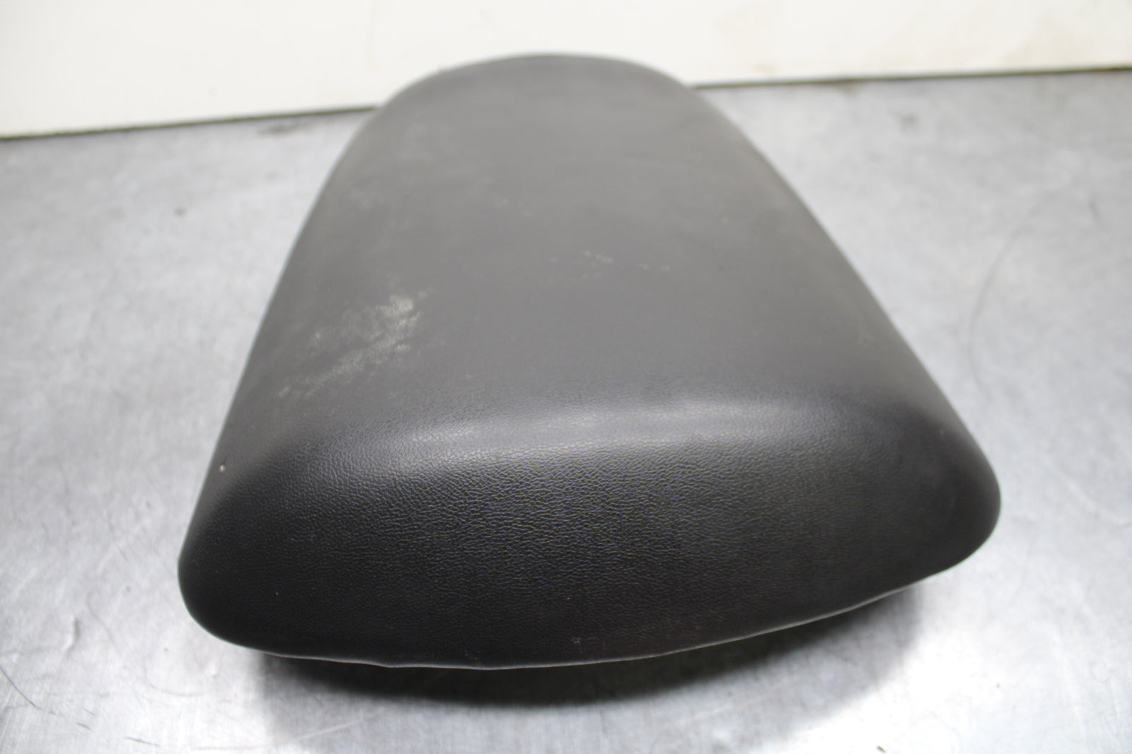 00-02 KAWASAKI NINJA ZX6R REAR BACK PASSENGER TANDEM SEAT SADDLE PILLION  BB750
