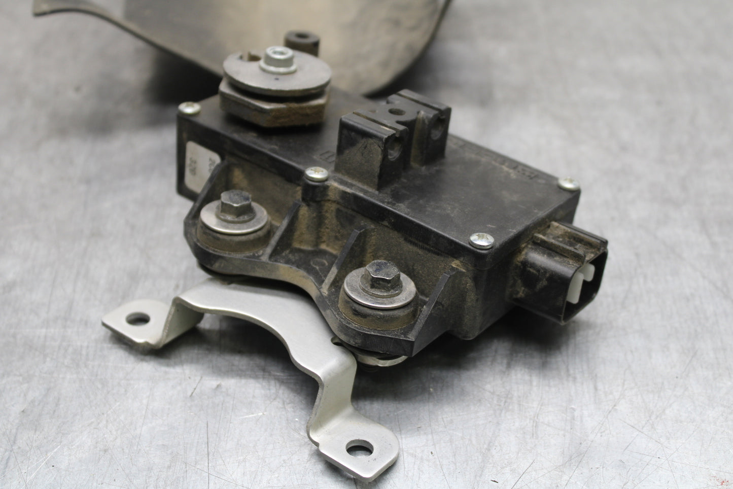 08-16 YAMAHA YZF R6 EXHAUST VALVE SERVO MOTOR BB127