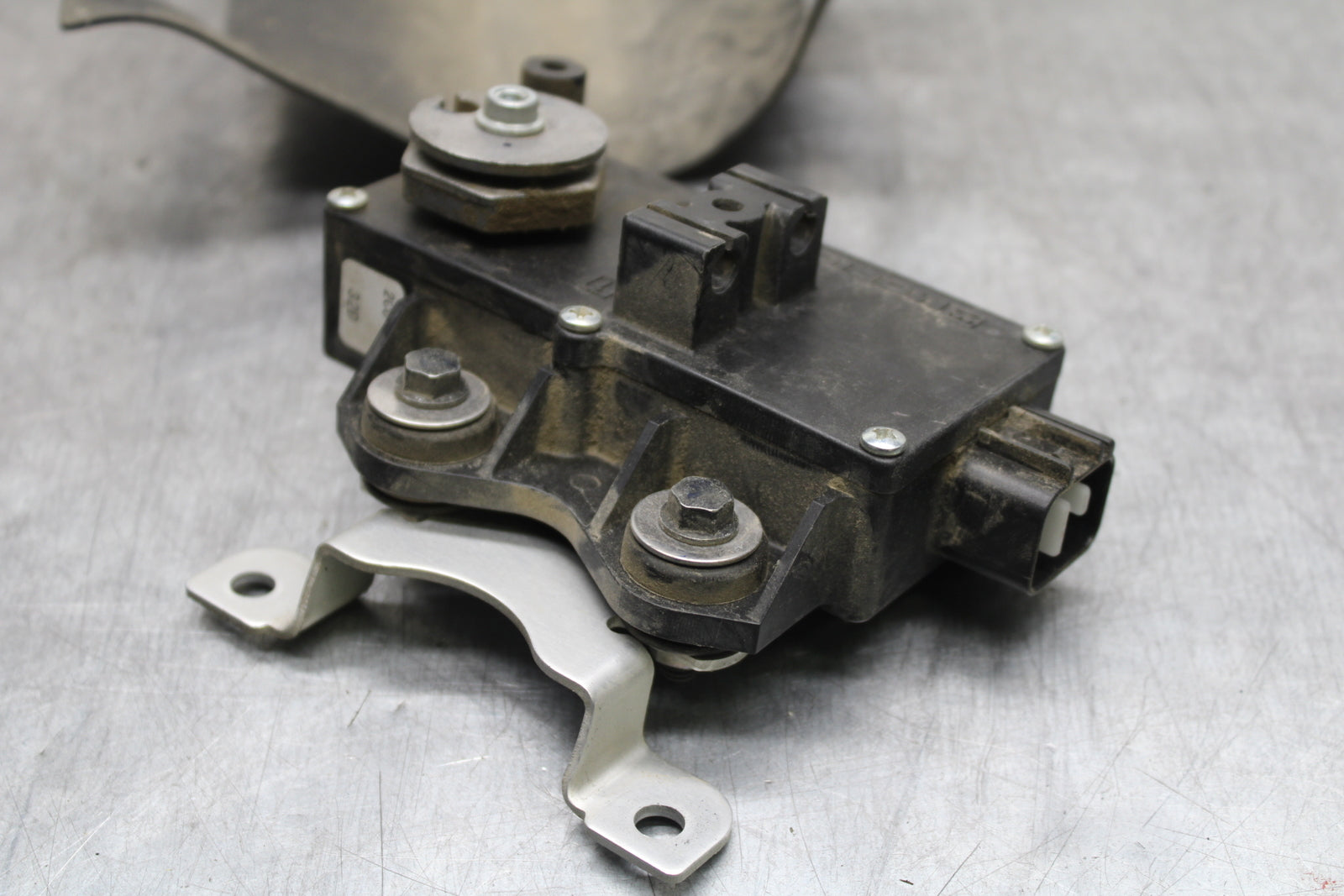 08-16 YAMAHA YZF R6 EXHAUST VALVE SERVO MOTOR BB127