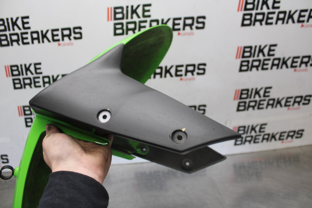 04-05 KAWASAKI NINJA ZX10R FRONT WHEEL FENDER COWL FAIRING BB931