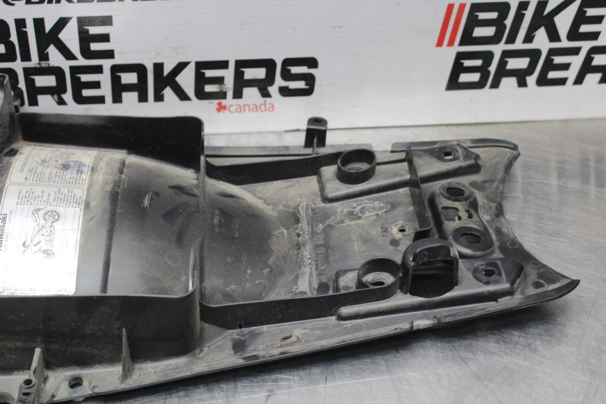 06 KAWASAKI NINJA 650 EX650 REAR BACK TAIL UNDERTAIL FAIRING COWL FENDER BB823