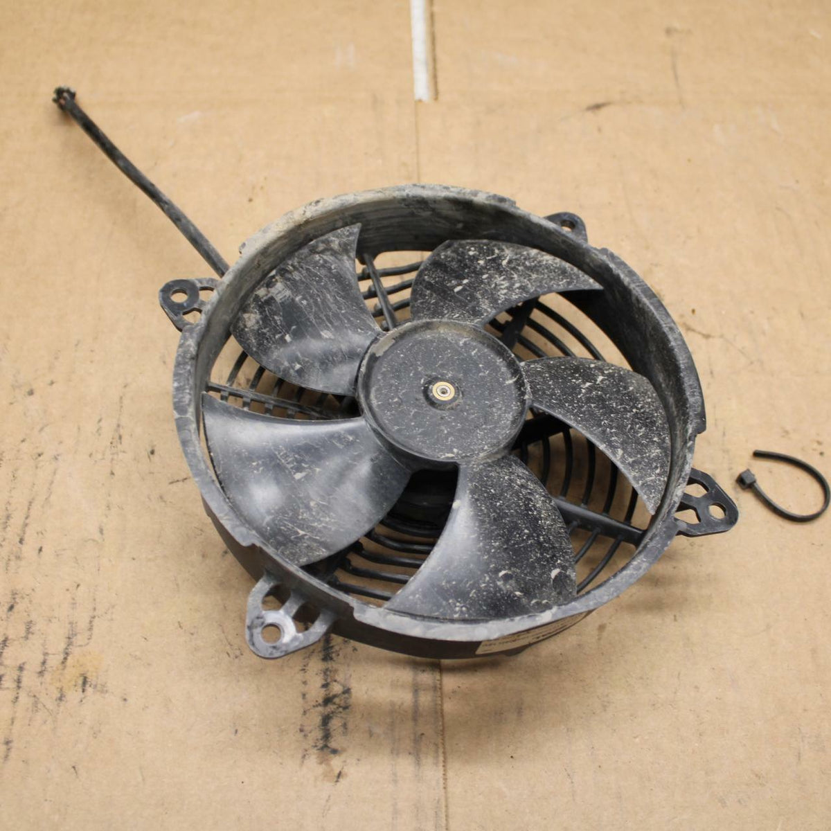 14-20 HARLEY-DAVIDSON STREET 500 ENGINE RADIATOR COOLING FAN BB381