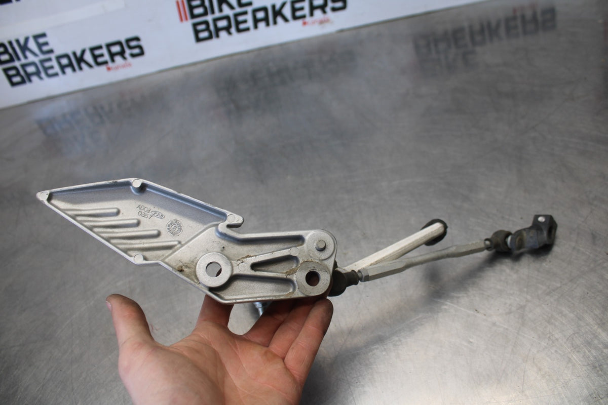 09 KAWASAKI CONCOURS 14 ZG1400B LEFT REARSET REAR SET FOOT PEG W SHIFTER BB875