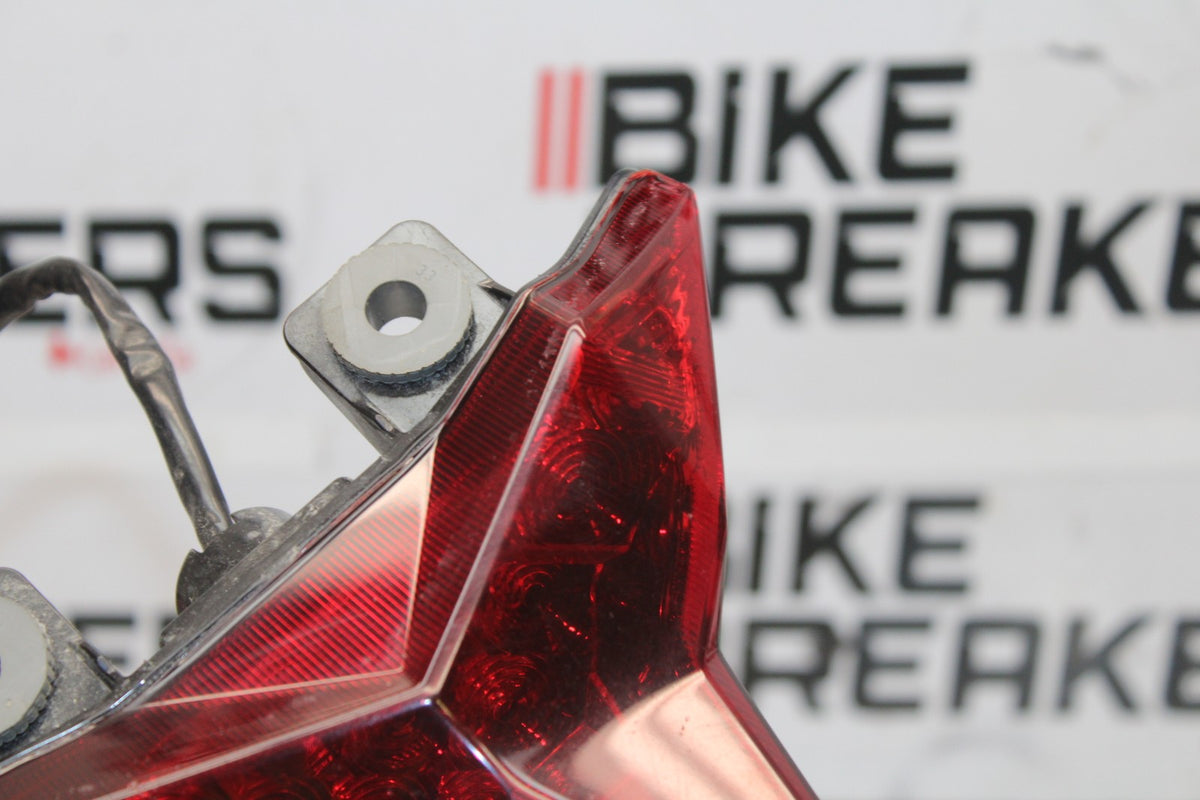 23-26 KAWASAKI NINJA ZX4RR REAR TAIL TAILLIGHT BACK BRAKE LIGHT BB898