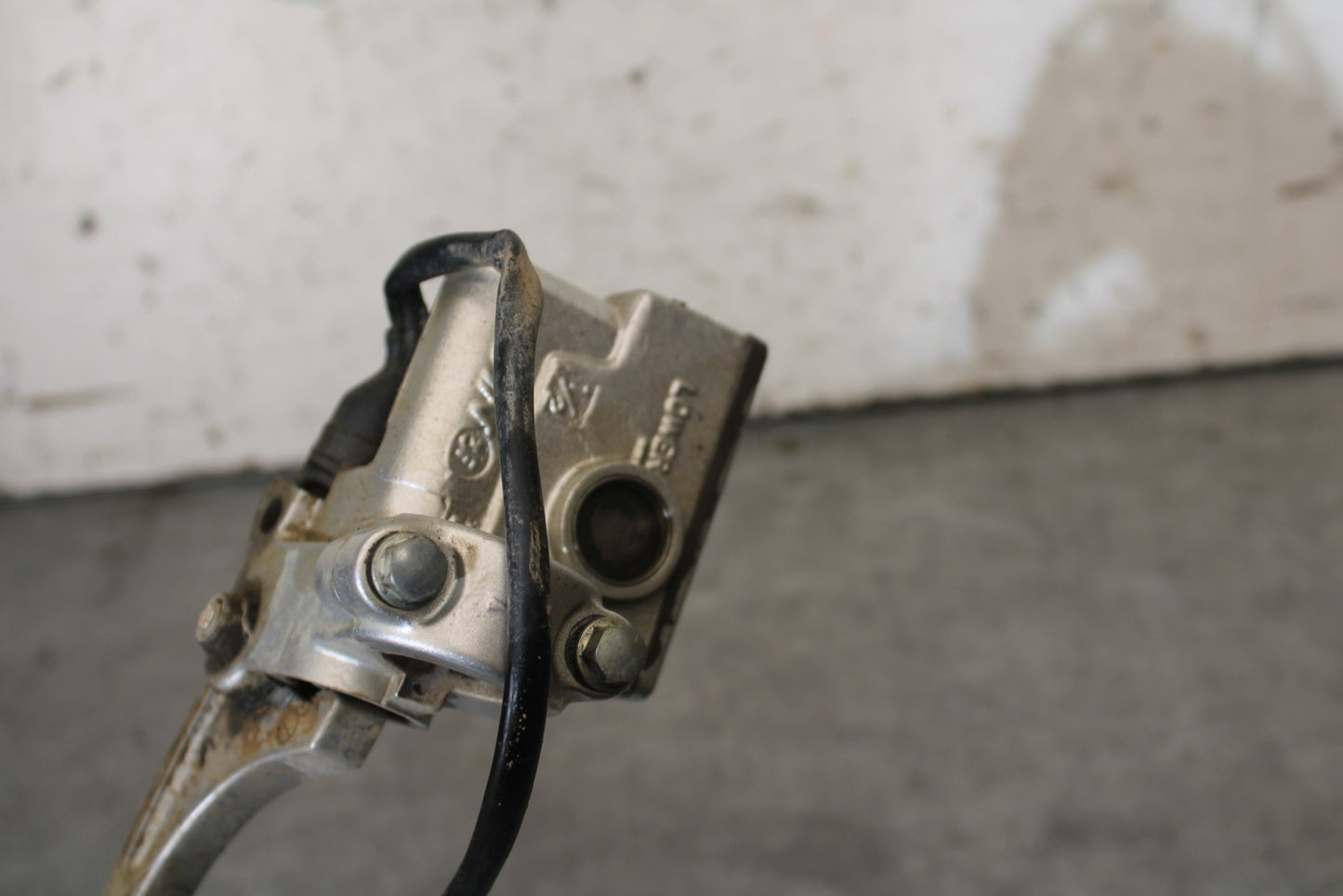 01-05 YAMAHA RAPTOR 660R FRONT BRAKE MASTER CYLINDER 5LP-2583T-03-00 BB695