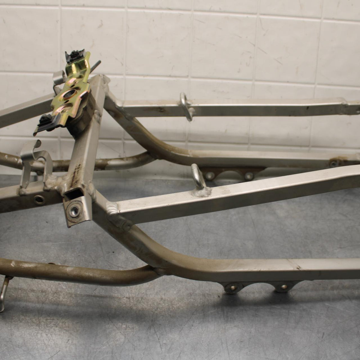2001 to 03Suzuki GSXR600/750 REAR SUBFRAME BACK SUB FRAME  BB584