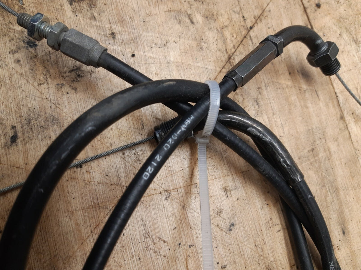 01-06 HONDA CBR600F4I THROTTLE CABLES  17910-MBW-D20 17920-MBW-D20 BB314
