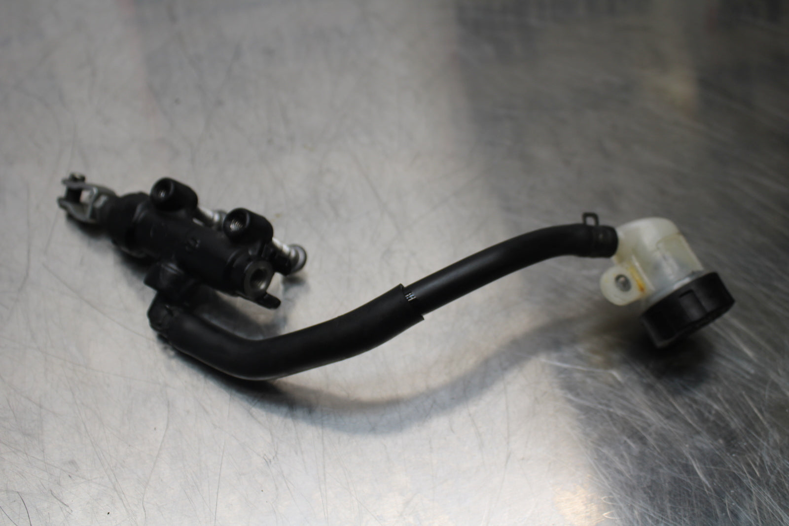 13-17 KAWASAKI NINJA ZX6R ZX636 ABS REAR BRAKE MASTER CYLINDER W RESERVOIR BB143