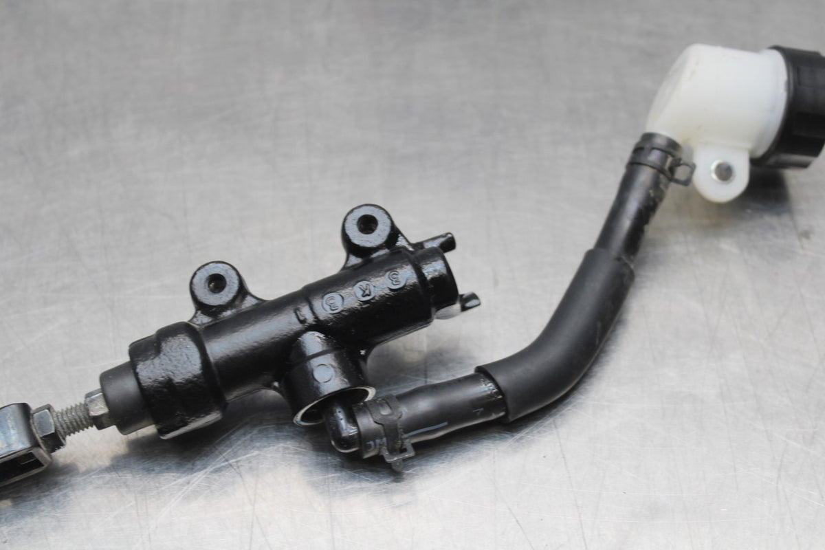 24-25 SUZUKI GSXR1000 REAR BACK BRAKE MASTER CYLINDER W RESERVOIR BB767