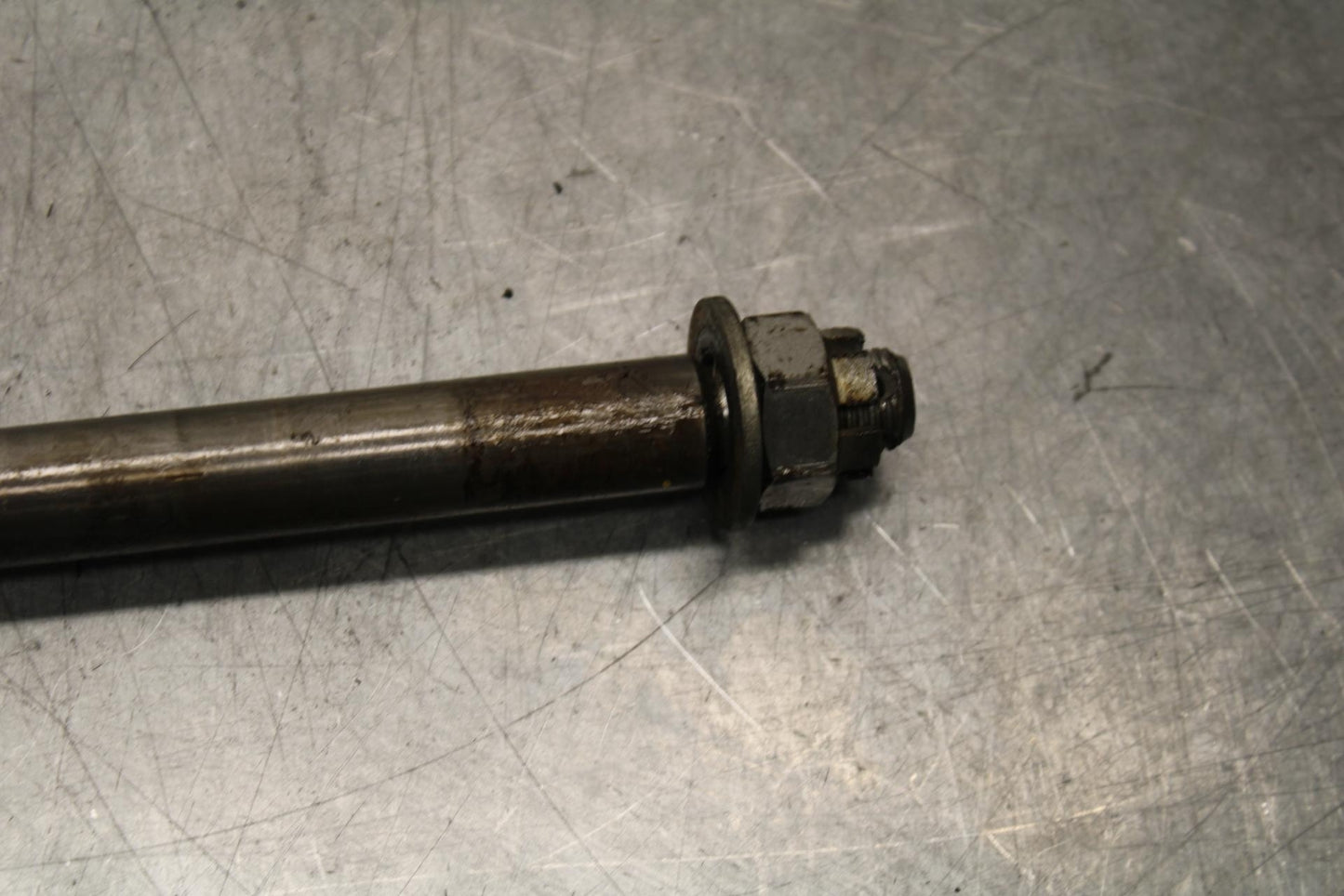 1977 Yamaha XS750 FRONT WHEEL RIM AXLE PIVOT BOLT 341-25181-01-00 BB554