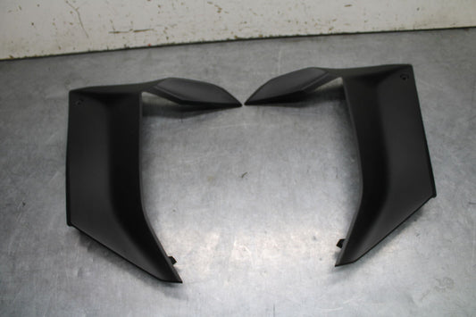 18-24 KAWASAKI NINJA 650 LEFT & RIGHT MID UPPER SIDE FAIRING COWL PLASTIC BB725