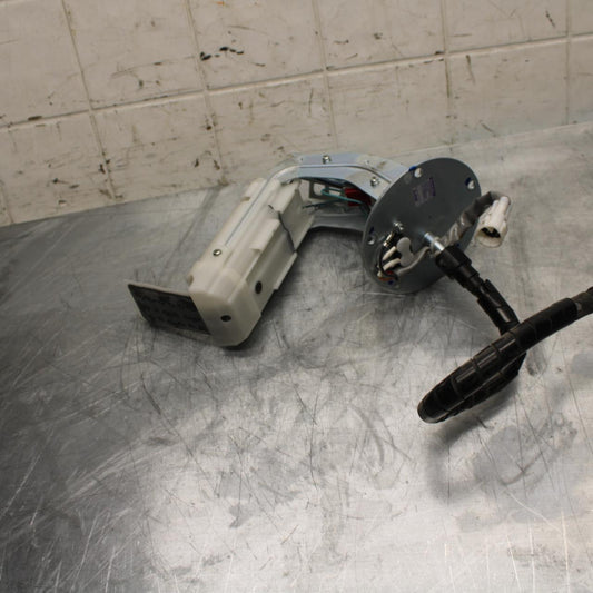 17-23 SUZUKI GSXR 250 GSX250RL8 FUEL PUMP GAS PETROL SENDER UNIT BB490