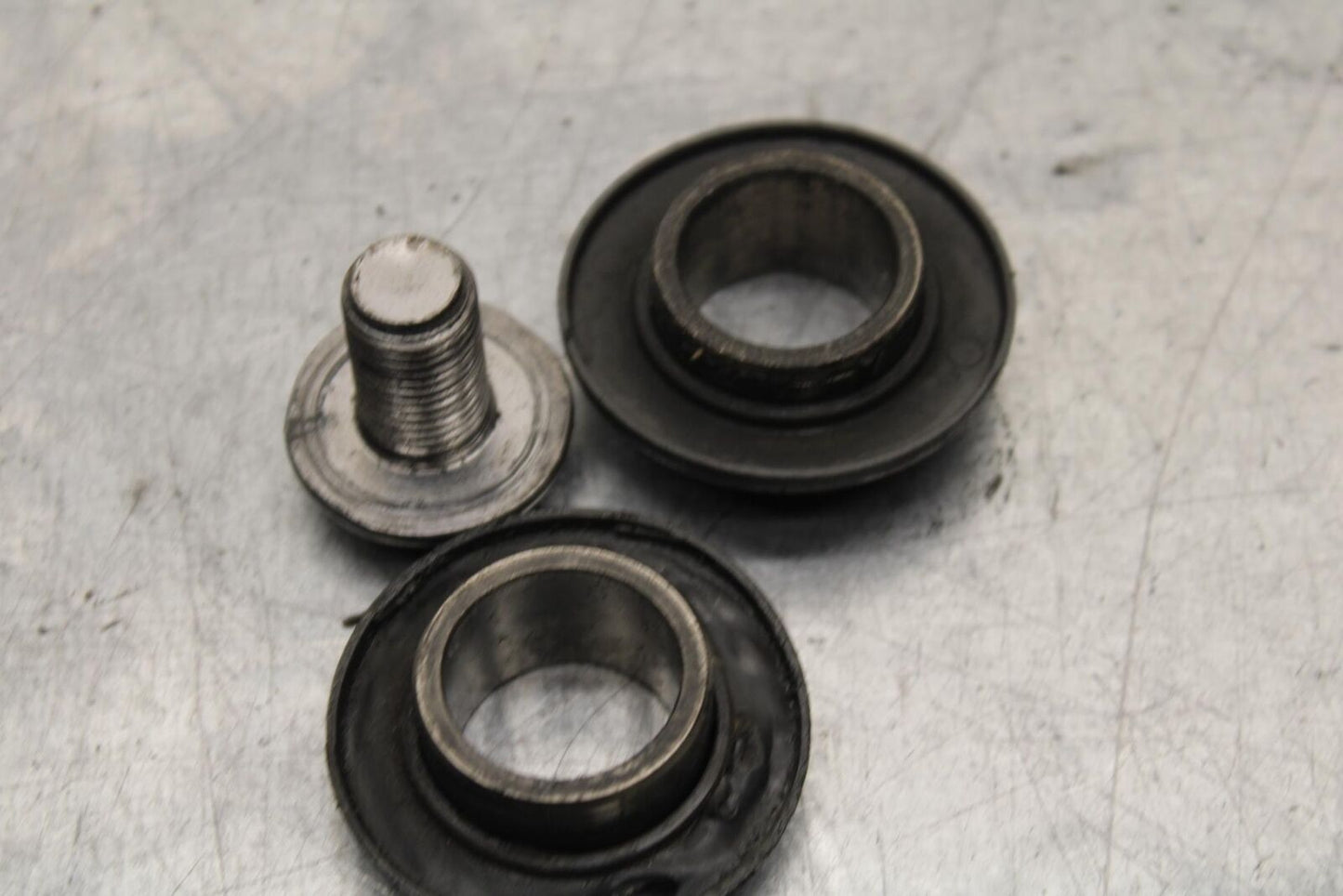 2007 Yamaha YZF R6 FRONT WHEEL AXLE BOLT SPACERS BB590
