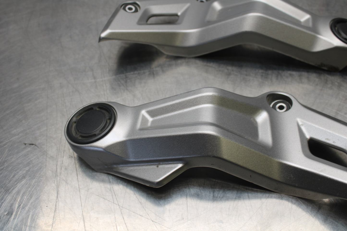 14-17 YAMAHA FZ07 RIGHT LEFT FRAME MID SIDE COVERS COWLS PANELS TRIM BB162