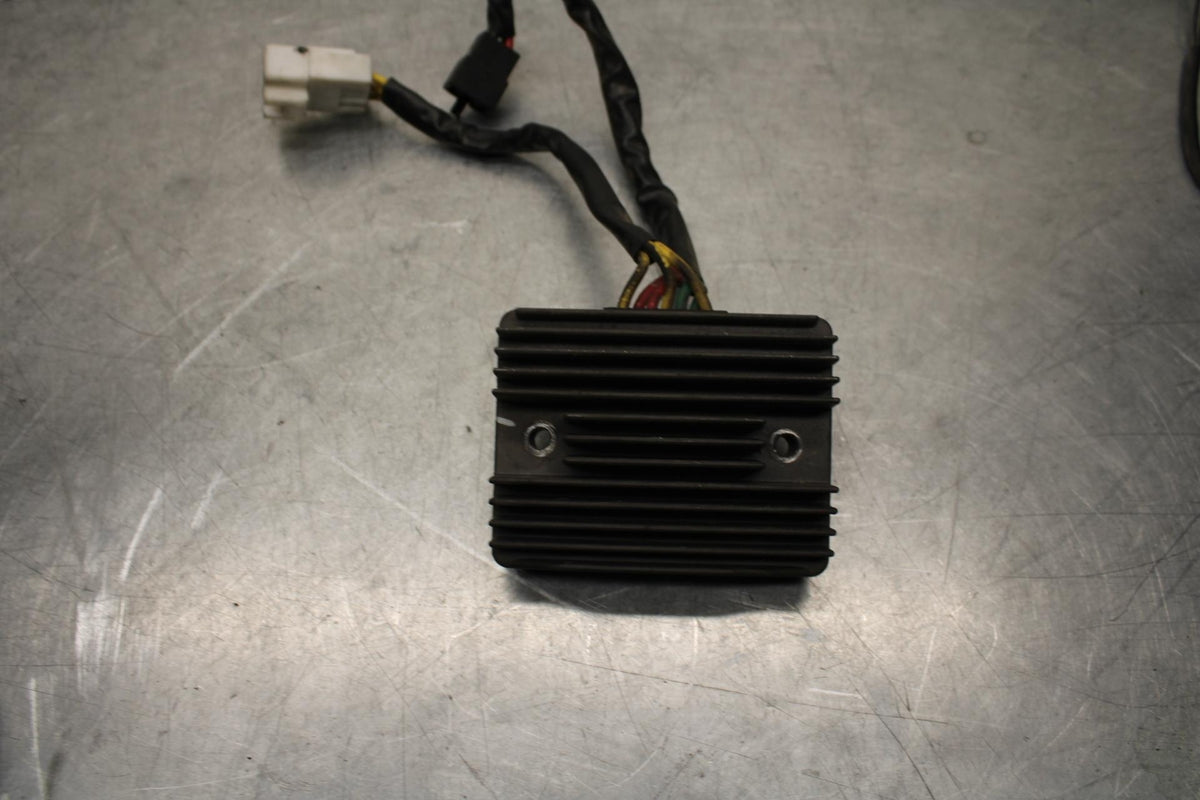 2008 Aprilia Shiver 750 SL750 RECTIFIER VOLTAGE REGULATOR BB551