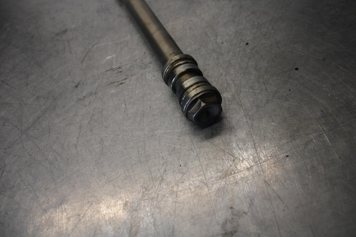 08-16 YAMAHA YZF R6 FRONT WHEEL RIM AXLE PIVOT BOLT 2C0-25181-00-00 BB436