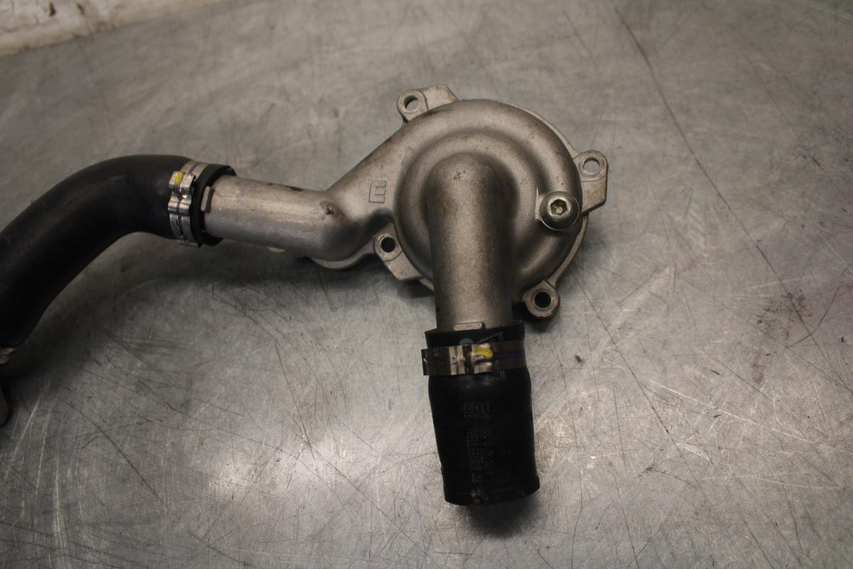 2010 Aprilia RSV1000R ENGINE WATER COOLANT PUMP COVER BB513