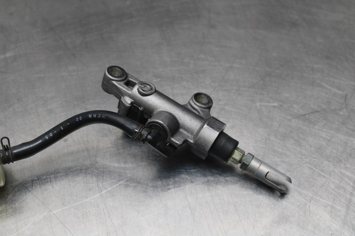 05 YAMAHA YZF R6 REAR BACK BRAKE MASTER CYLINDER W RESERVOIR BB814