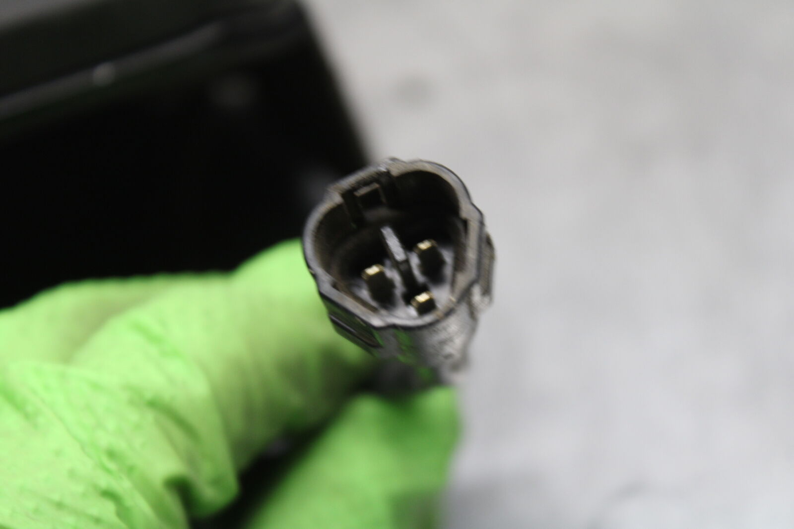 12-13 KAWASAKI Z1000 ENGINE SPROCKET COVER BB743