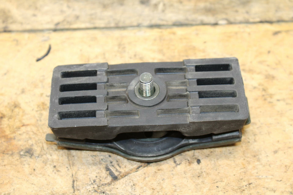 07-11 SUZUKI VSTROM 650 GAS TANK FUEL CELL PETROL RESERVOIR BRACKET MOUNT BB340