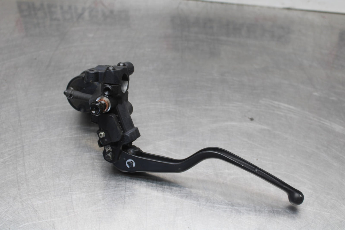 22 HARLEY-DAVIDSON PAN AMERICA 1250 FRONT BRAKE MASTER CYLINDER w/ LEVER BB910