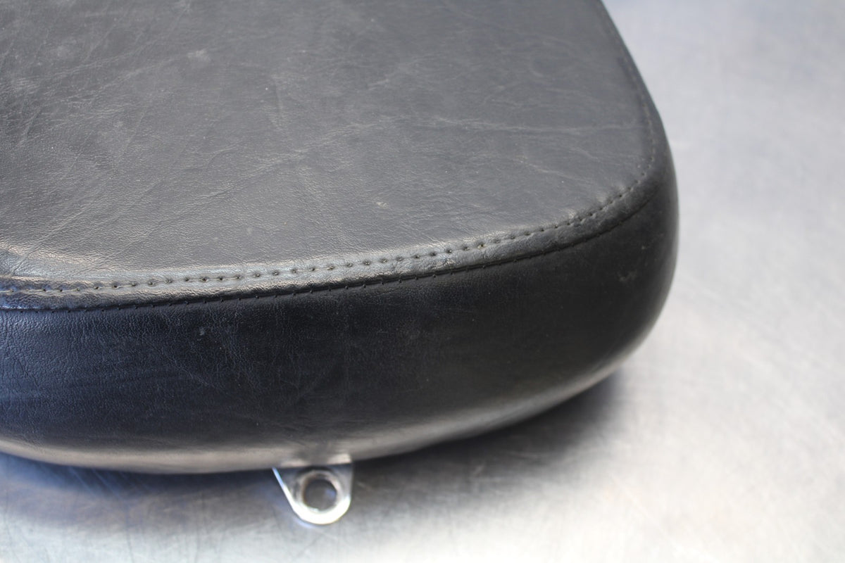 2006 Suzuki Boulevard C90 REAR BACK PASSENGER SEAT BB849