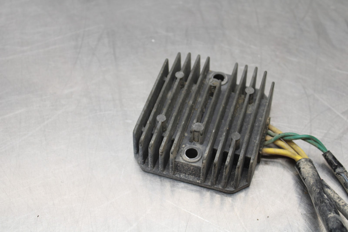 18-22 HUSQVARNA VITPILEN 701 RECTIFIER VOLTAGE REGULATOR BB198