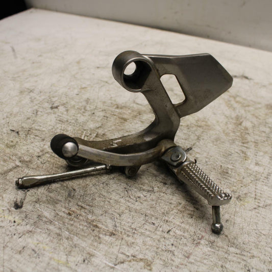 16-21 YAMAHA XSR900 LEFT REARSET REAR SET DRIVER FOOT PEG REST STOP BB370