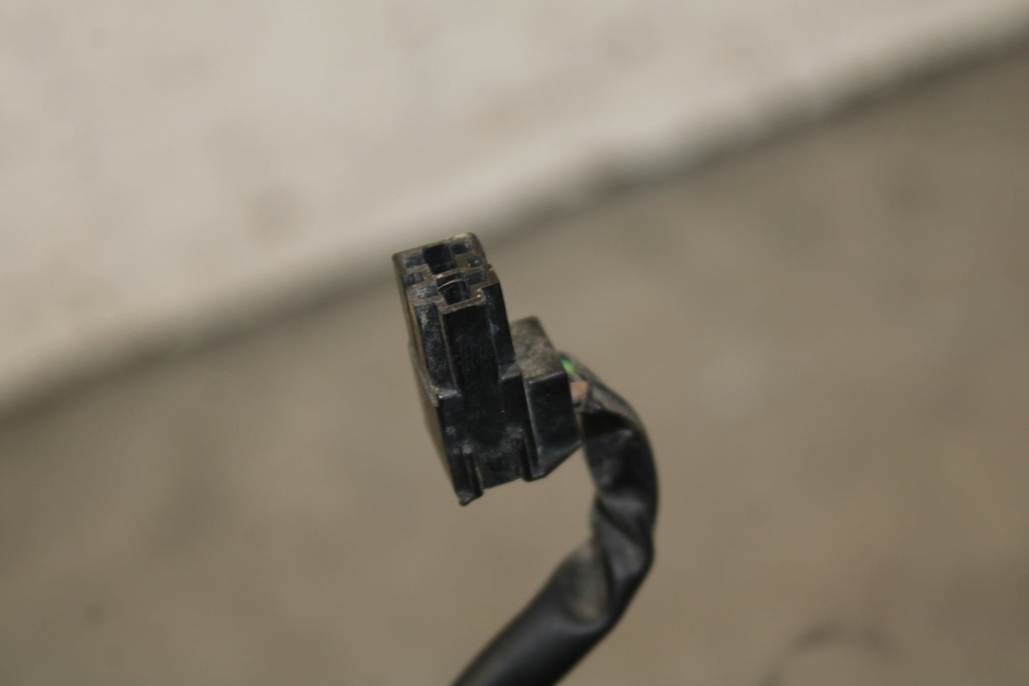 19-23 KAWASAKI NINJA ZX6R RIGHT CLIP ON HANDLE KILL OFF START SWITCH  BB701