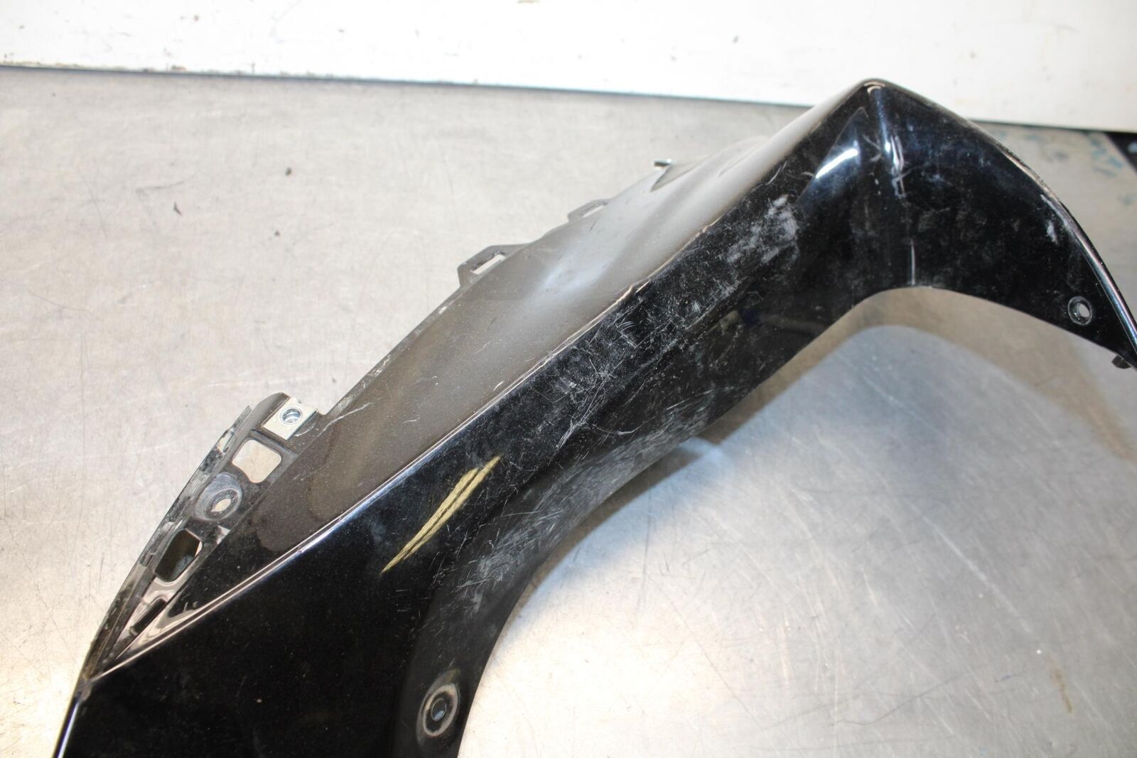 11-23 SUZUKI GSXR 750 RIGHT FRONT UPPER NOSE FAIRING COWL SHROUD BB630