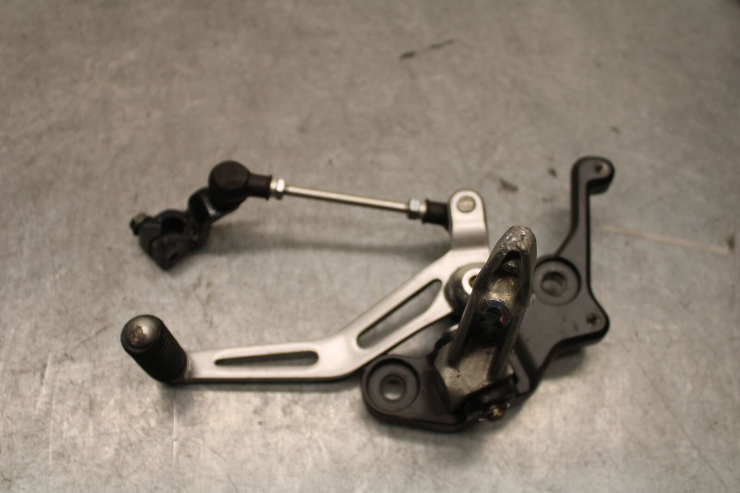 18-23 KAWASAKI NINJA 400 LEFT REARSET REAR SET FOOT PEG W SHIFTER  BB660
