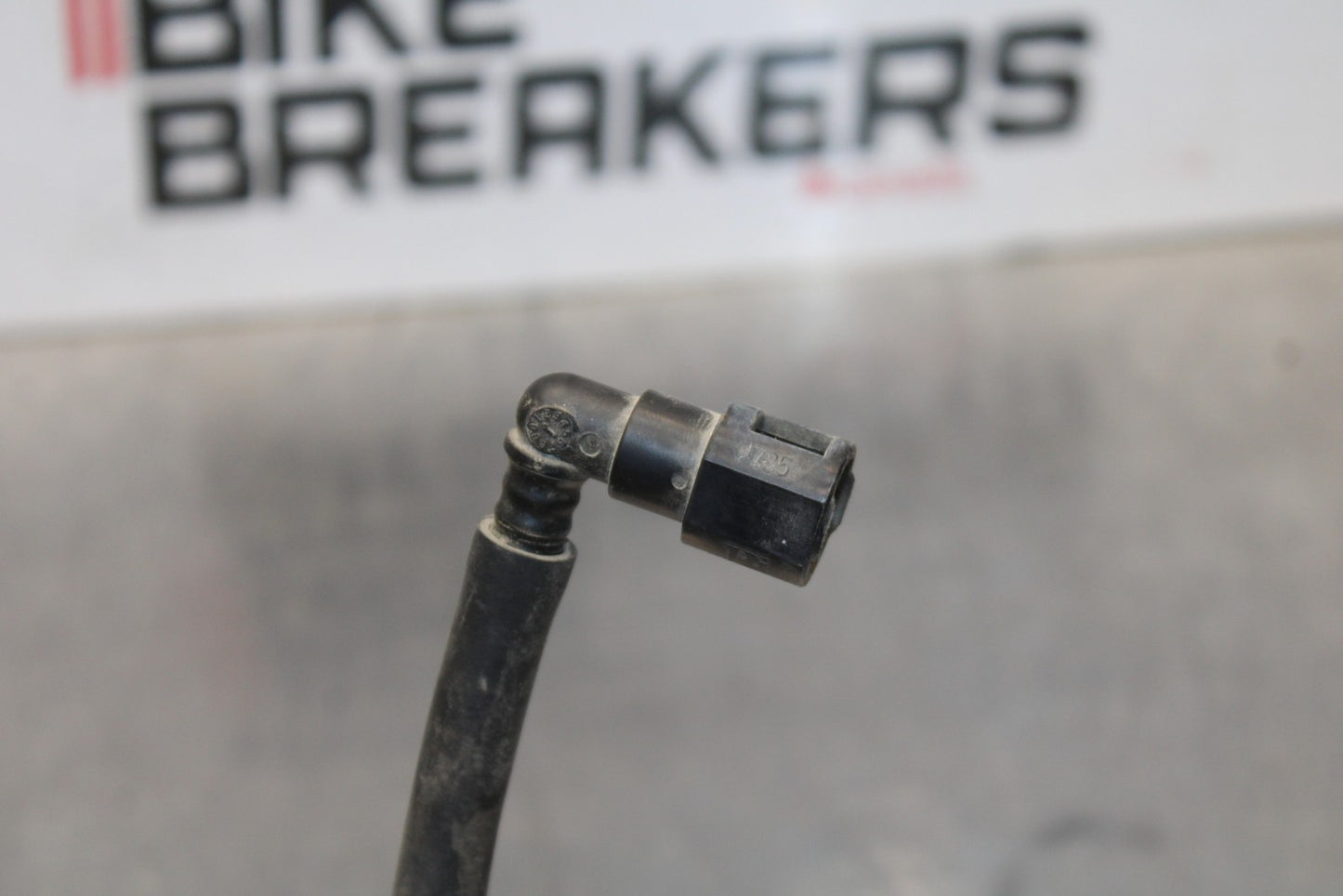 05-06 SUZUKI GSXR1000 FUEL HOSE GAS LINE TUBE PIPE BB773