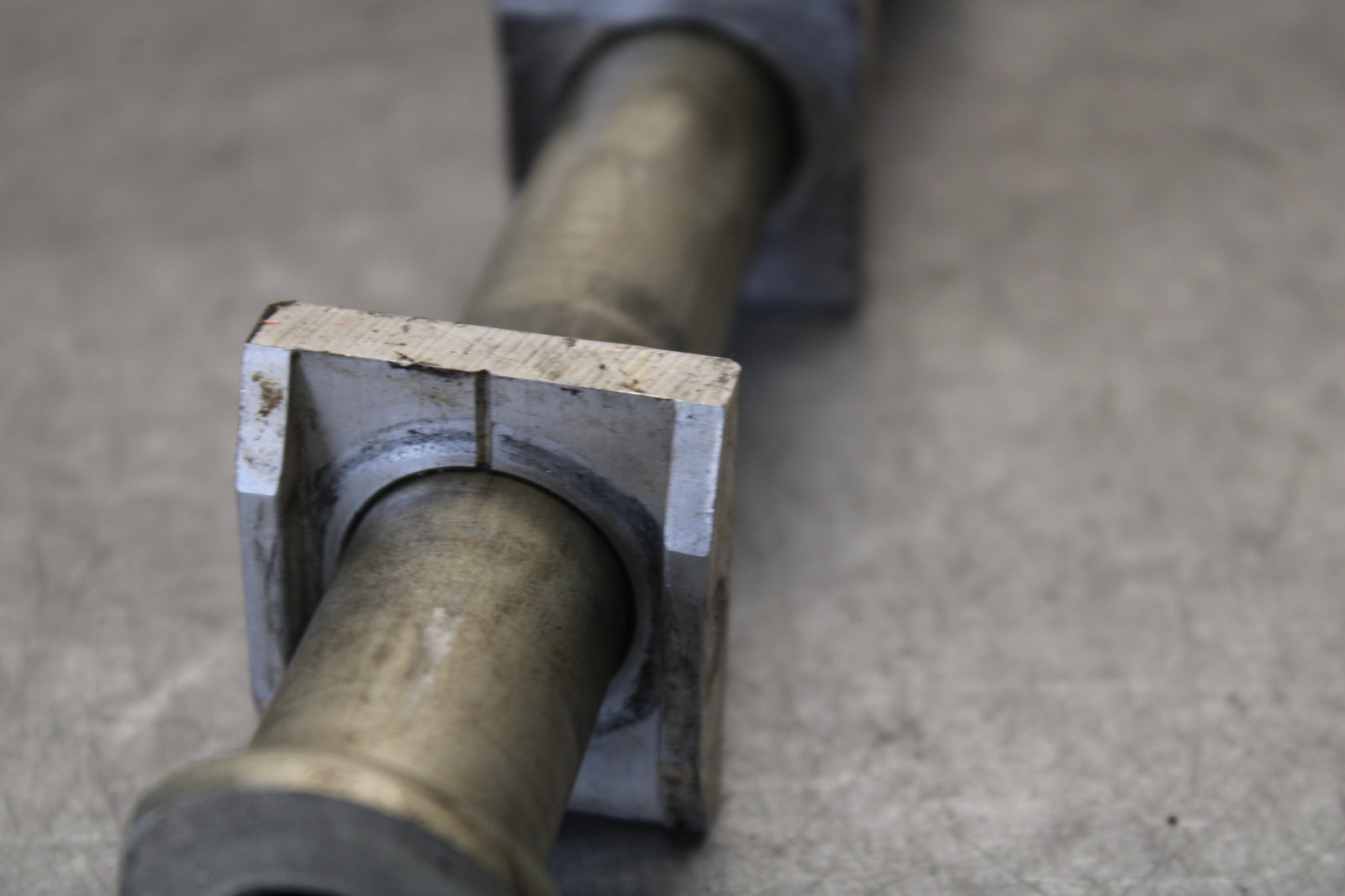 13-18 KAWASAKI NINJA ZX6R REAR AXLE BACK WHEEL RIM PIVOT BOLT AXEL BB682