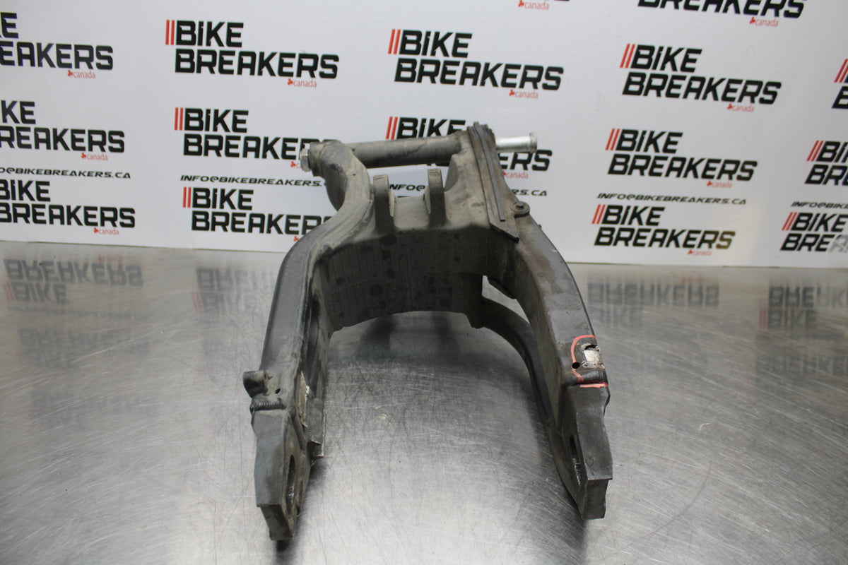 06-07 HONDA CBR1000RR REAR SWINGARM BACK SUSPENSION SWING ARM BB166