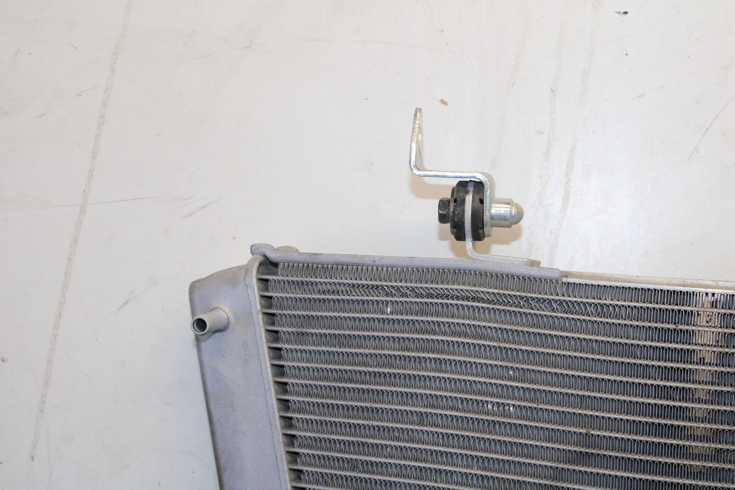 11-24 SUZUKI GSXR750 ENGINE RADIATOR MOTOR COOLER COOLING RADIATER  BB687