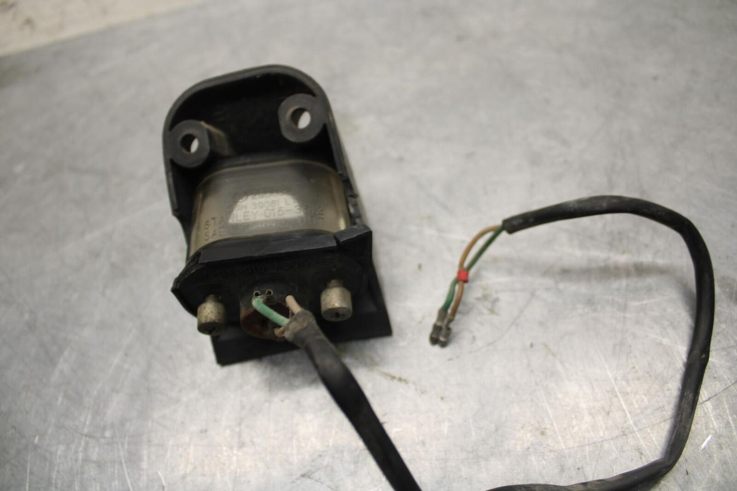 1984 Honda Interceptor 750 VF750F LICENSE PLATE LIGHT BB38