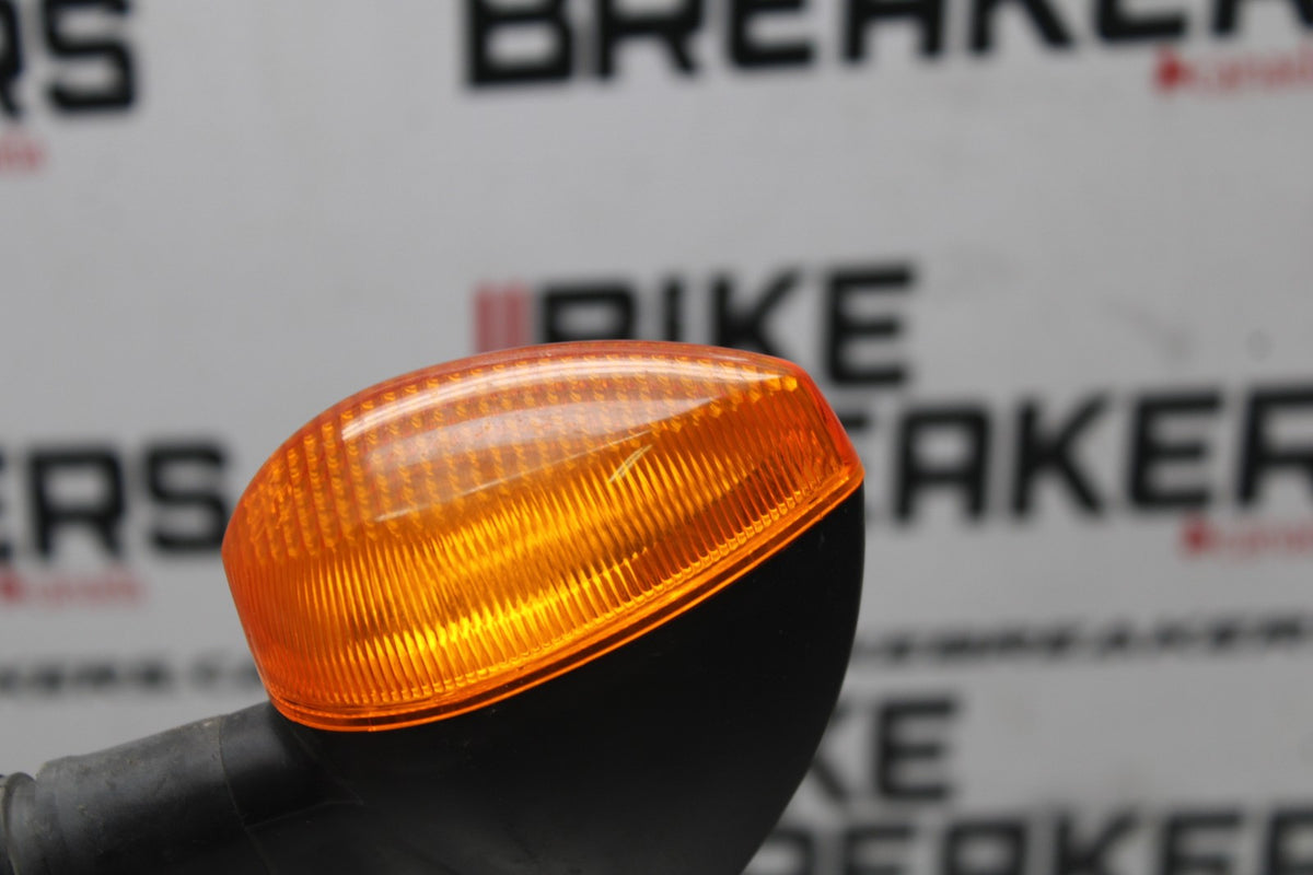 16 YAMAHA XSR900 LEFT FRONT TURN SIGNAL LIGHT INDICATOR BB786