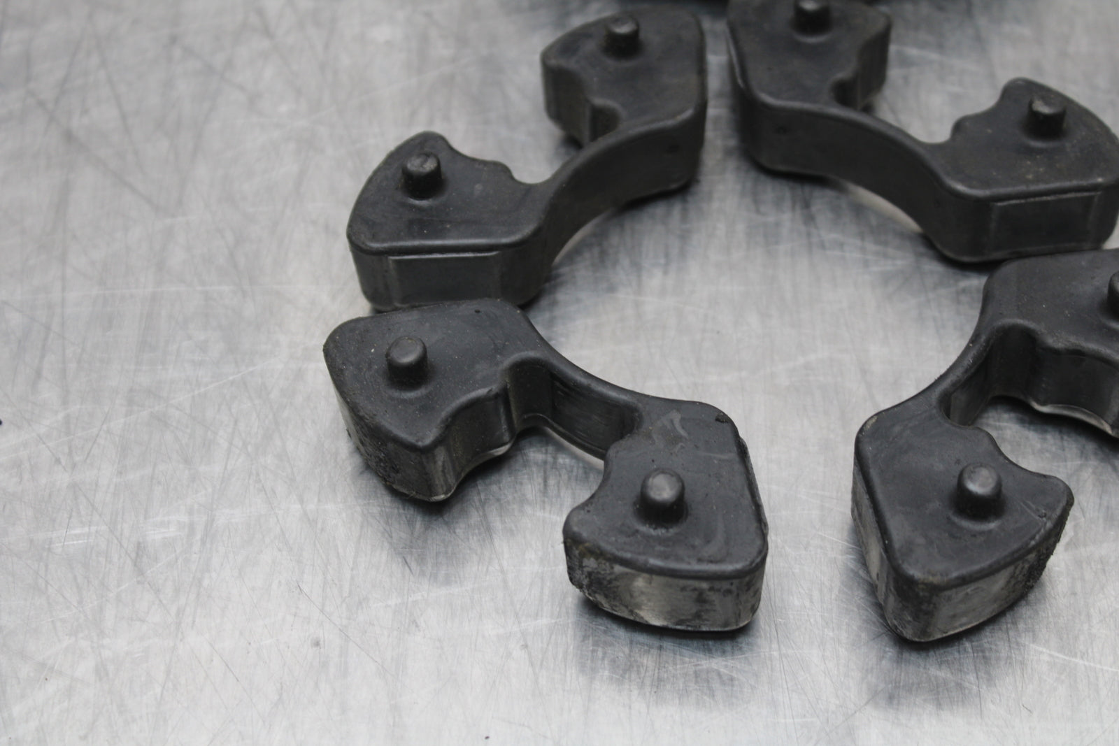 04-05 KAWASAKI NINJA ZX10R REAR HUB & SHOCK DAMPERS CUSH ABSORBERS BB163