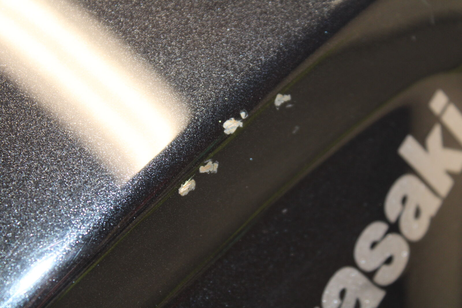 19-22 KAWASAKI Z400 GAS TANK FUEL CELL PETROL RESERVOIR BB708