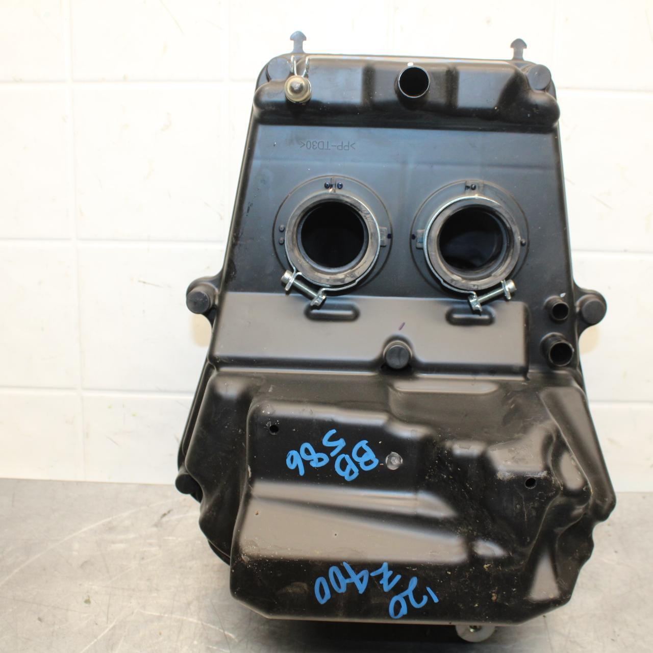 19-22 KAWASAKI Z400 AIRBOX AIR INTAKE FILTER BOX BB586