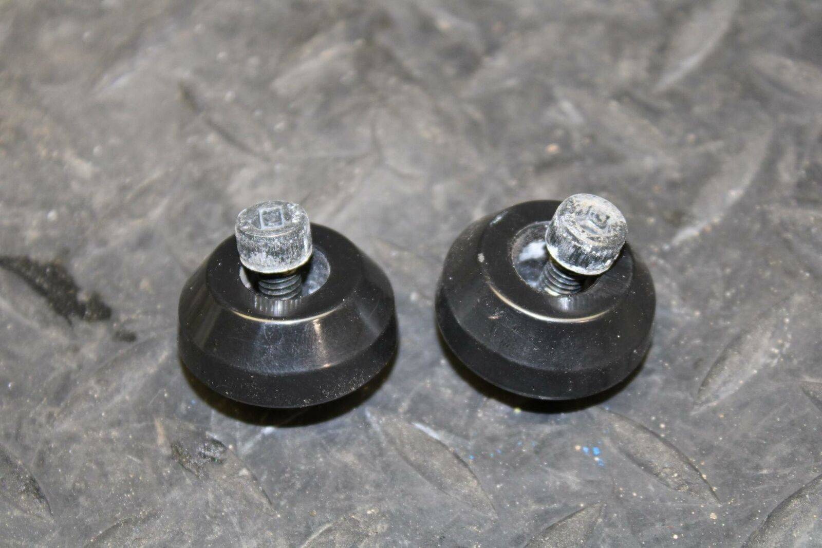 19 YAMAHA YZF R3 HANDLEBAR END CAPS WEIGHTS  BB177