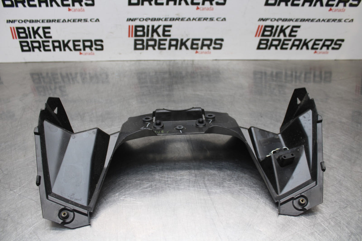 24 KAWASAKI NINJA 500 ABS FRONT CENTER COWL FAIRING BB818