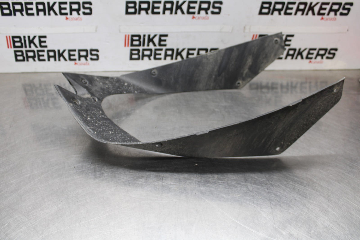24-25 KAWASAKI NINJA 500 EX500J ABS LOWER FRONT UPPER INNER HEADLIGHT COWL BB934
