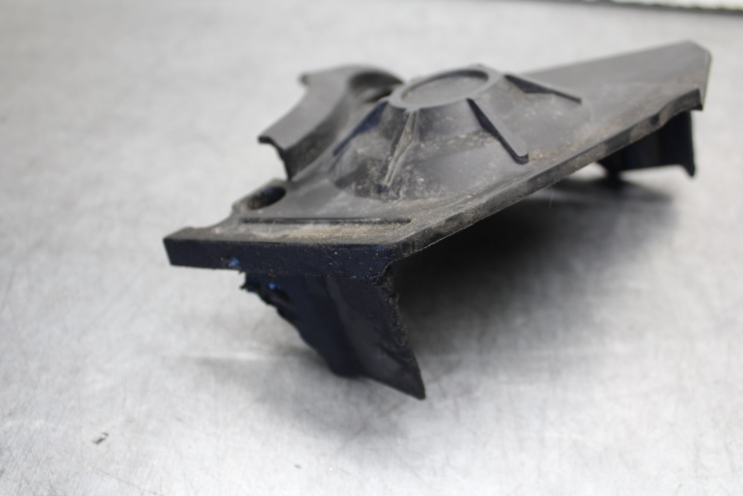 20-23 APRILIA RS660 ENGINE SPROCKET COVER BB643